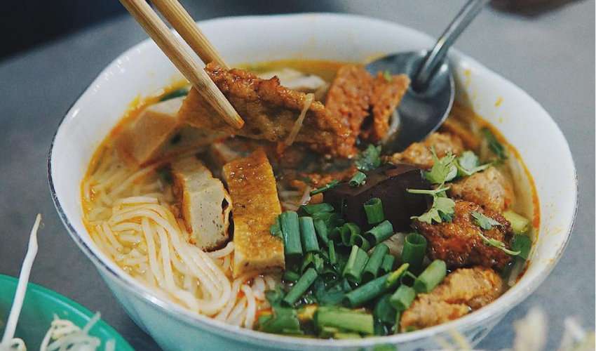 Grilled fish cake noodle - what to eat in Da Nang