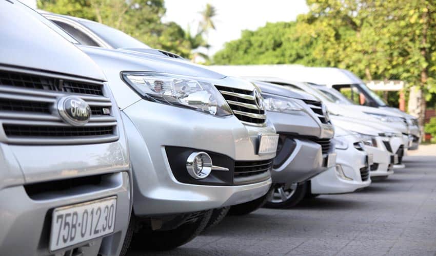 Hue airport transfer to city by car