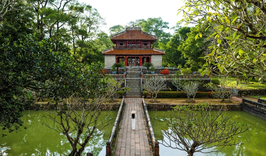 minh mang tomb - Distance from Chan May Port to Hue