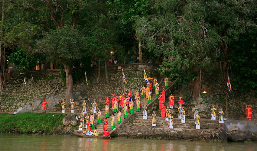Hon-Chen-Temple-Hue-City