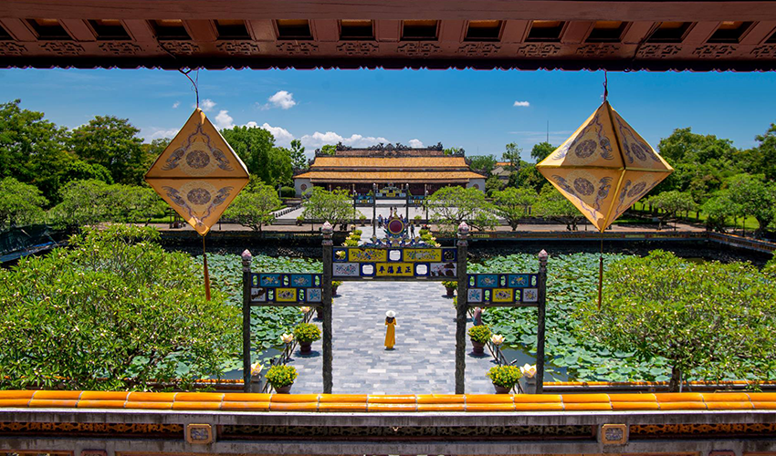 Tips for Visiting Thai Hoa Palace