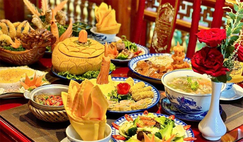 Royal-Set-Meals-Hue
